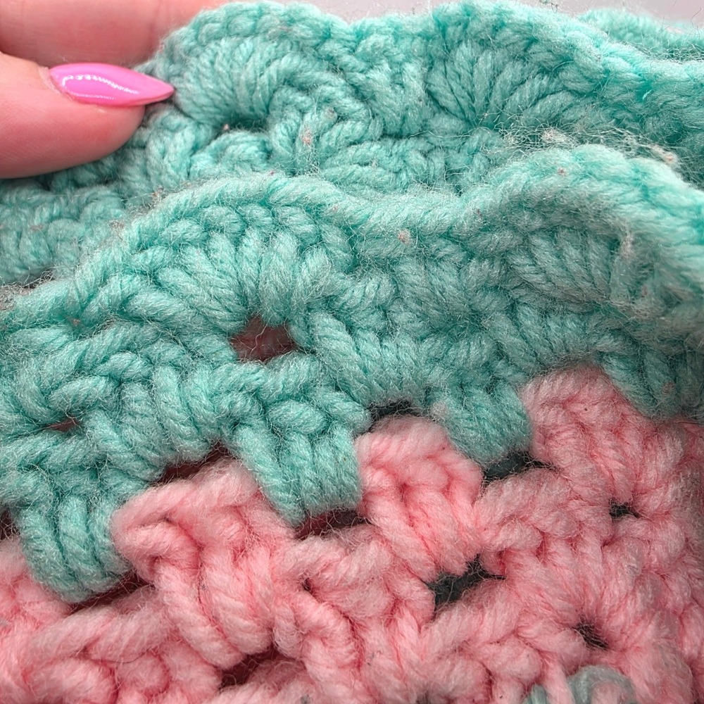 Handmade Crochet Granny Square Afghan Blanket Pink Teal Large 67x84 - Picture 3 of 3